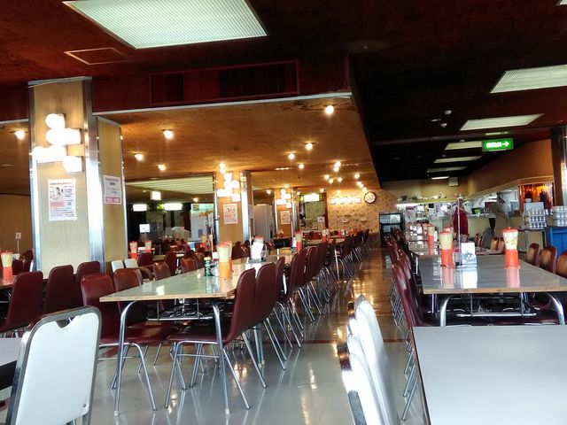 店内_まるかん食堂