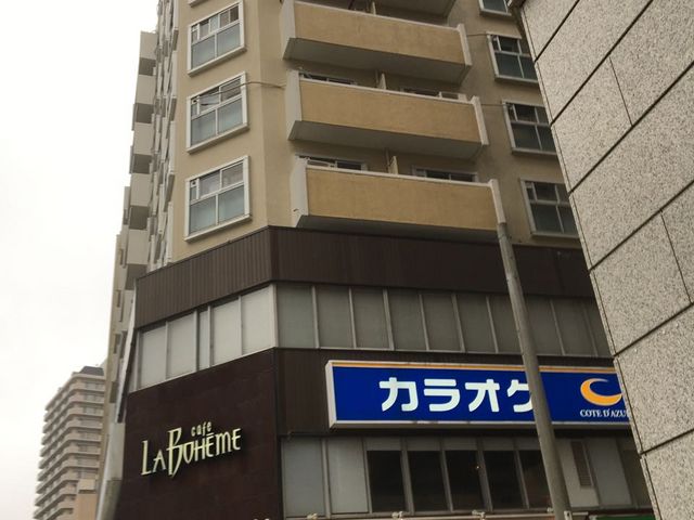 お店が広いのでスムーズに入店できますよ!_カフェ ラ ボエム Cafe LA BOHEME 元町中華街