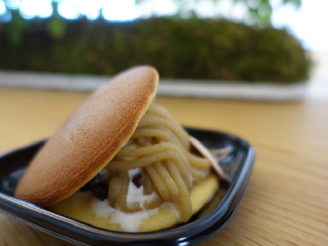 生どら焼き期間限定どらソフト栗_ラコリーナ 近江八幡