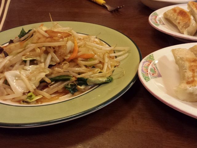 李白 野菜炒め定食と餃子_李白