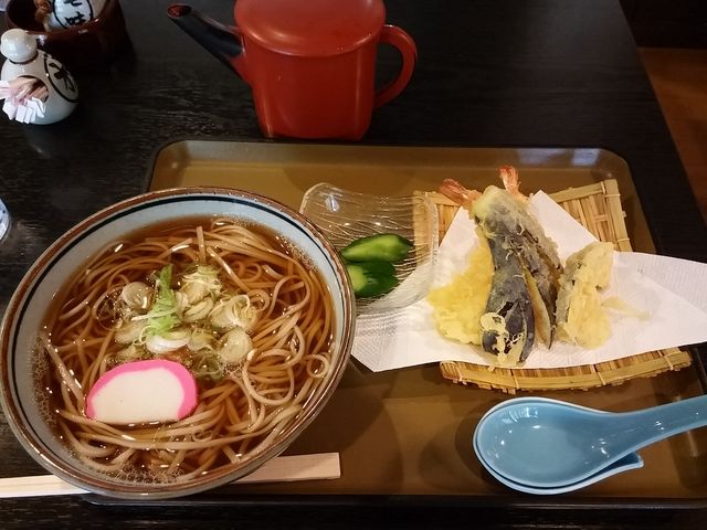 天ぷらそば_そば屋八兵衛