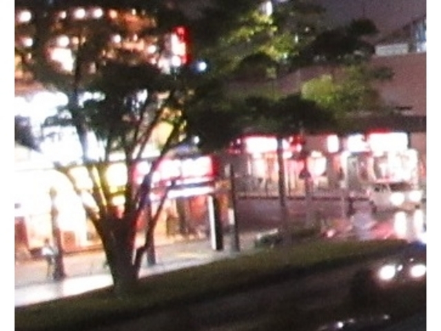 お店のビル_中華食堂日高屋 越谷駅前店