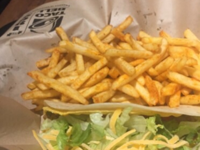 タコスとポテトです。_Taco Bell(タコベル) 渋谷道玄坂店
