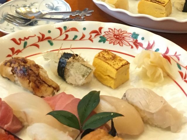 奮発してオーダーした特上寿司です。_鮨しらはた