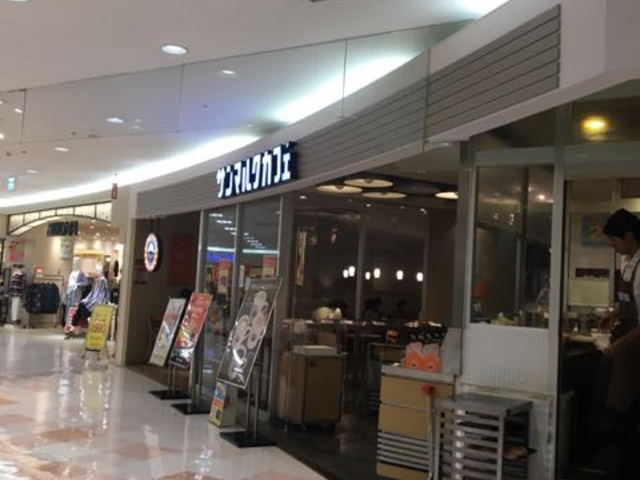 入り口すぐの場所にあります_サンマルクカフェイトーヨーカドー藤沢店
