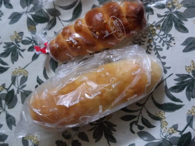 チョコ棒とネオロール_パン工房kawa(カワ) 岩出店