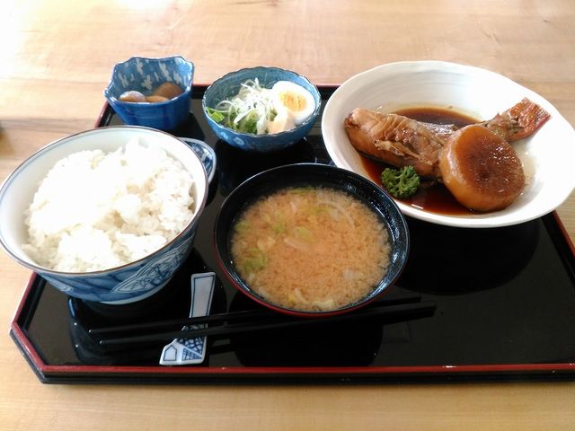 煮魚定食980円です_海鮮食堂やま登