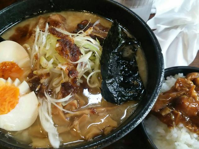 焦がし玉葱、見えます?_麺屋 天王 二号店
