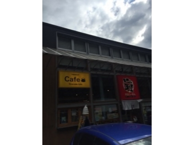 ラーメン屋の隣です。_cafe West West Cafe