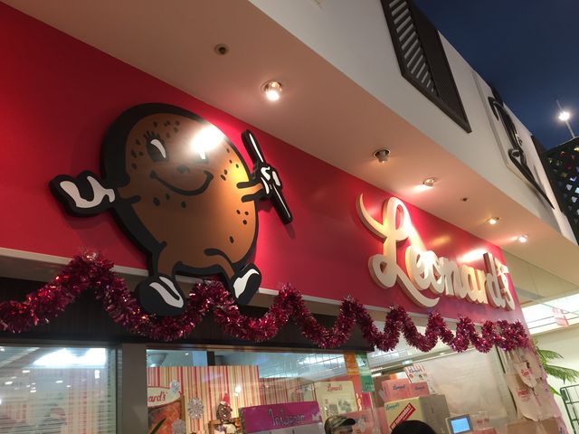 マスコットも可愛い_レナーズ 横浜ワールドポーターズ店
