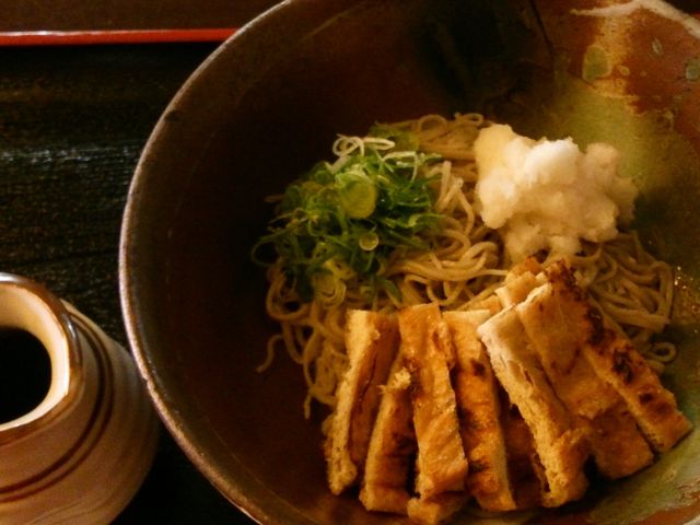 辛み大根と、刻んだおあ揚げさんが乗った"ひやしたぬき"!_味禅