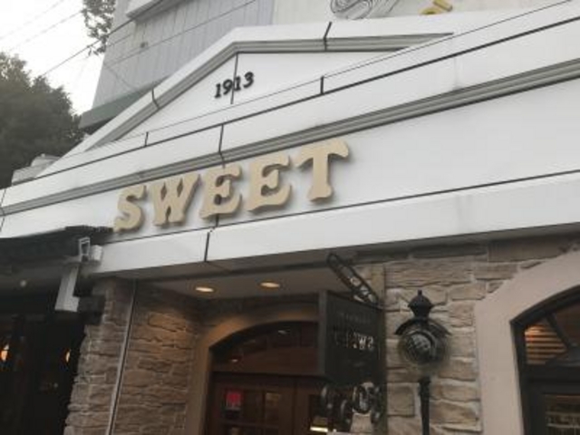 外観_CAFE SWEET 縄手本店