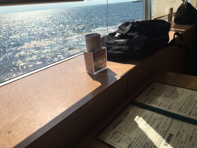 海を見ながら食事できました(*^^*)_まるは食堂旅館