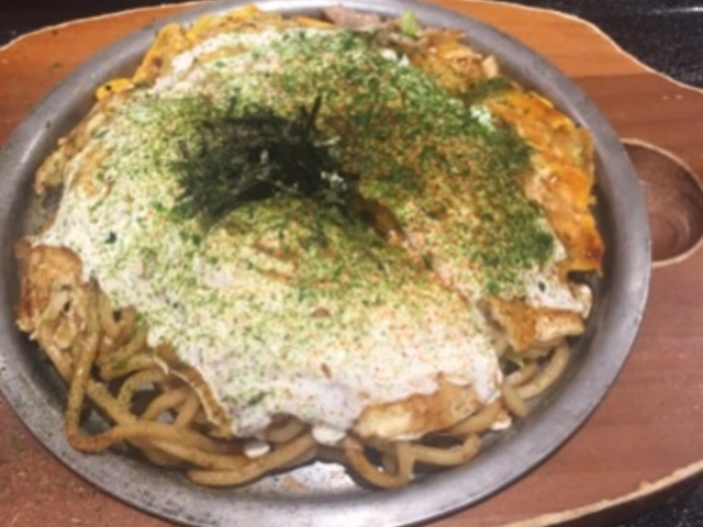 チーズのモダン焼きです。_ぼてぢゅう屋台 ビビットスクエア店