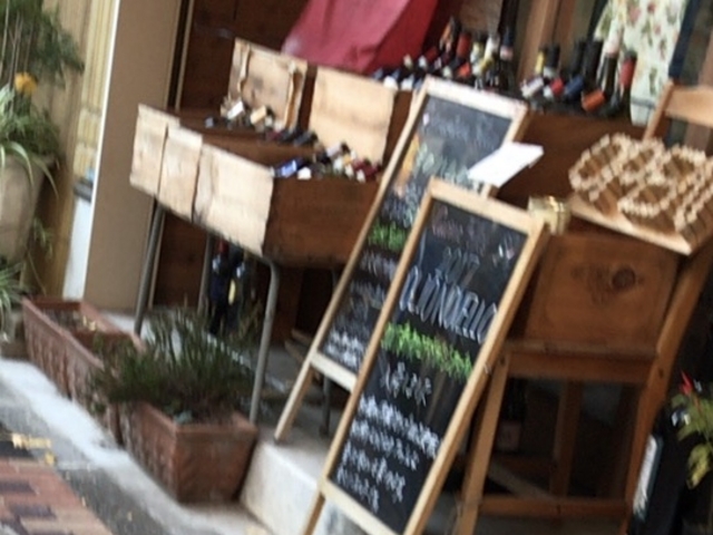 イタリアの国旗が目印_Cucina Felice