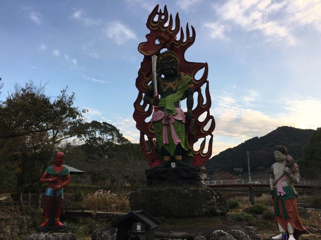 不動明王尊。_轟の滝