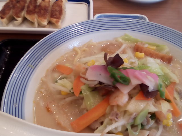 ちゃんぽんと餃子のセット_リンガーハット 福岡大池店