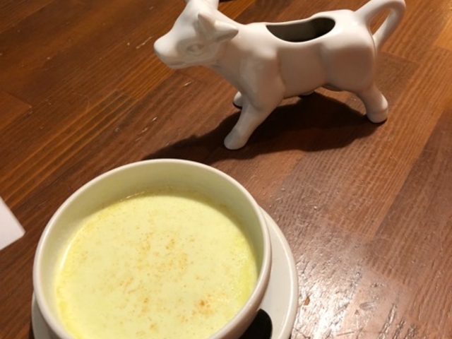 本日のスープ。野菜のポタージュ。_ミスタービーフ