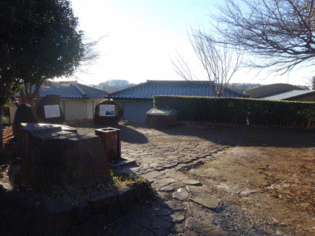 パネルを見たらおしまい_馬絹古墳公園