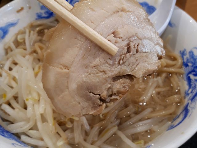 大きめのチャーシュー_ジャンクガレッジ イオン北戸田店