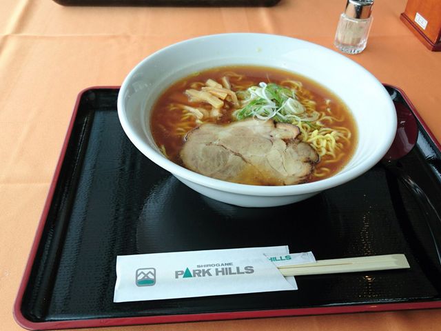 日帰り昼食セットの醤油ラーメン_白金四季の森 ホテルパークヒルズ