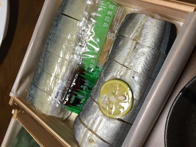 鯖の棒鮨_ゐざさ中谷本舗東大寺店