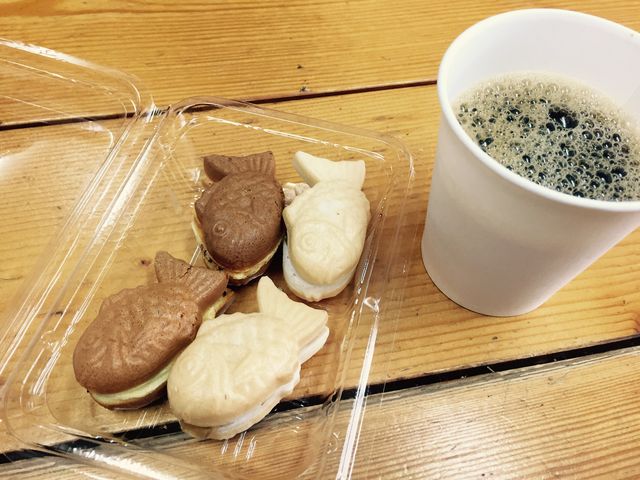 コーヒーと一口たい焼き_一口たいやき