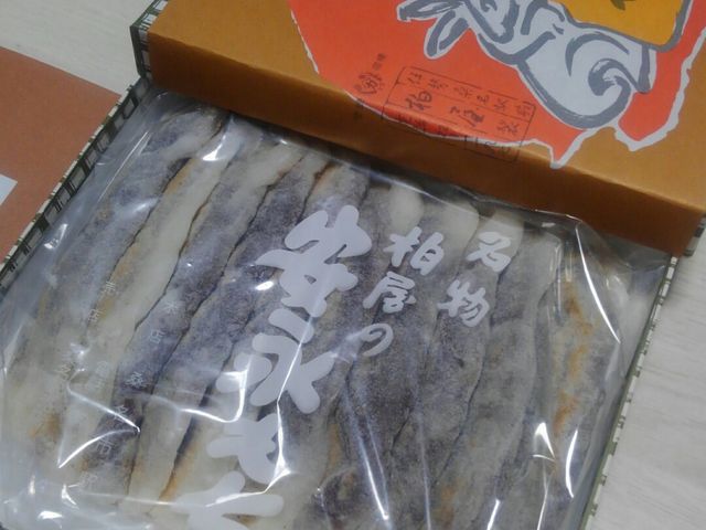お茶請けに合います。_安永餅本舗 柏屋