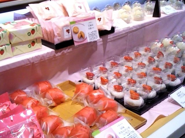 『いちご尽くし』。_菓遊庵・日本橋三越本店