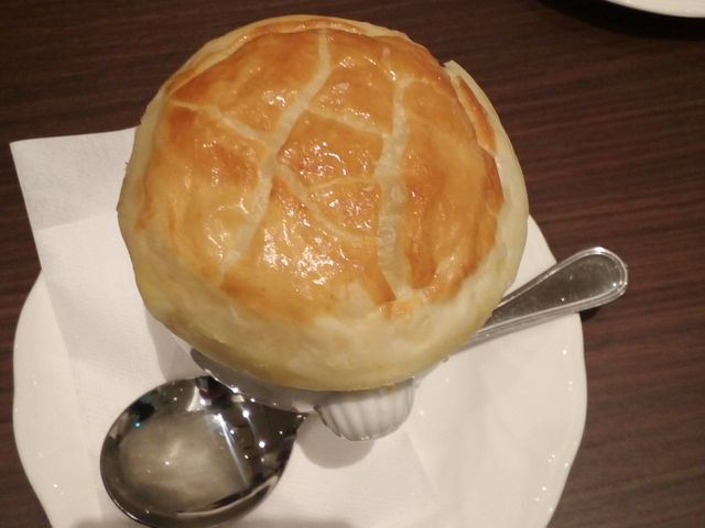 これ最高!クラムチャウダーのパイ包み_アリスアクアガーデン Alice aqua garden 田町店