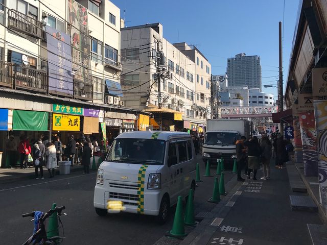 【波除通り】屋台感覚で食べられるお店がいろいろ_波除通り