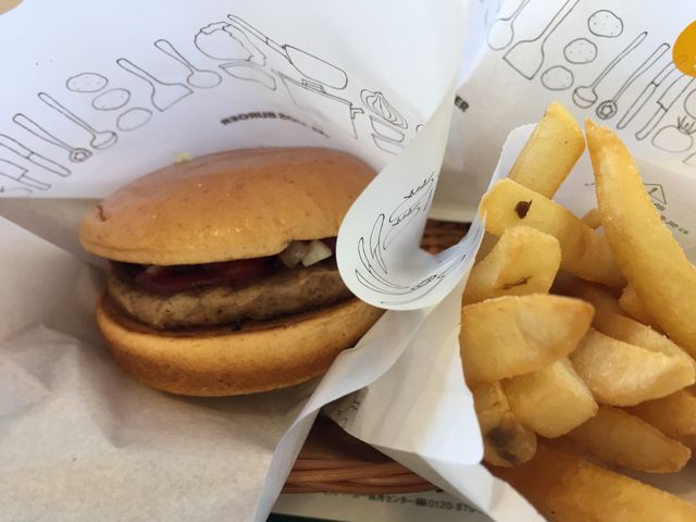 ハンバーガー_モスバーガー京セラドーム大阪店