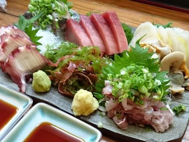 お刺身盛り合わせ_きぬ川