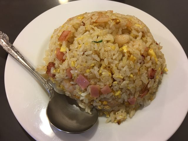 チャーハン。半チャーハンはないです。_中華飯店ながさこ