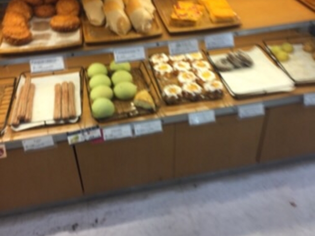 どのパンも美味しそうです。_Delifrance お茶の水店