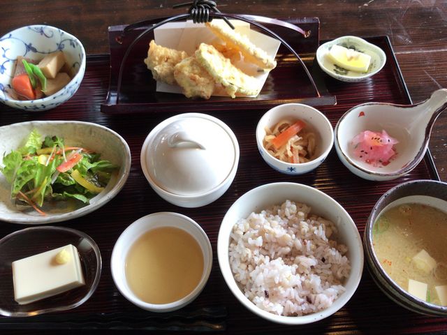 小鉢たくさん!_楠カフェ