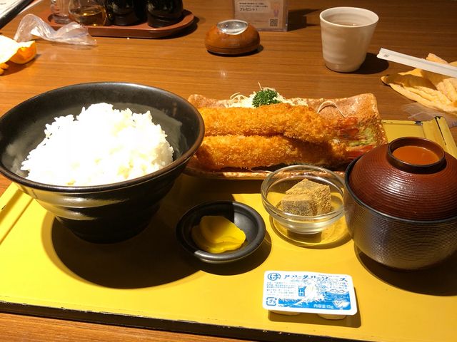 エビフライ食堂まるは