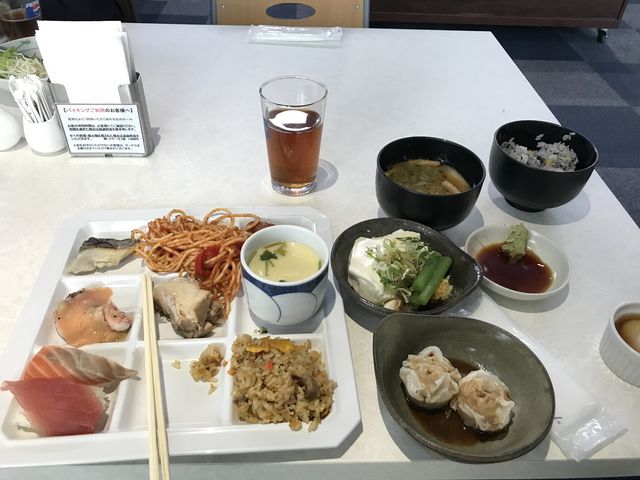 目玉料理はないが、普通においしかった!_展望レストラン ぶるうすかい