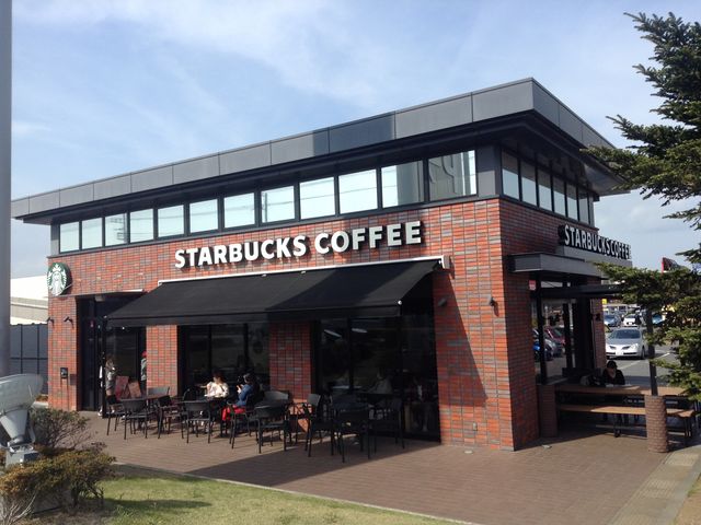 店頭_スターバックス・コーヒー ベイシア富里店