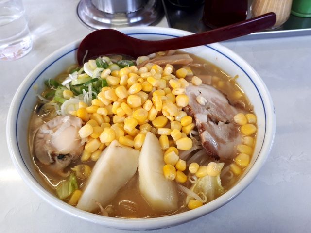 ジャガイモとかホタテが入ってた_がんこラーメン味噌家