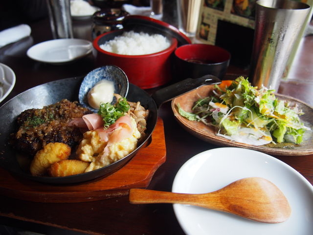 ポークバーグ+しょうが焼き¥1280_日本橋ビアホール