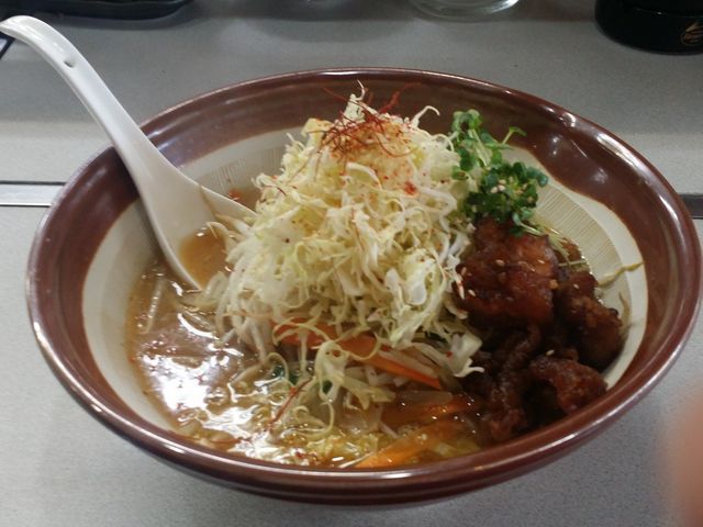キャベツはいらないかも_ラーメン・ホルモン司