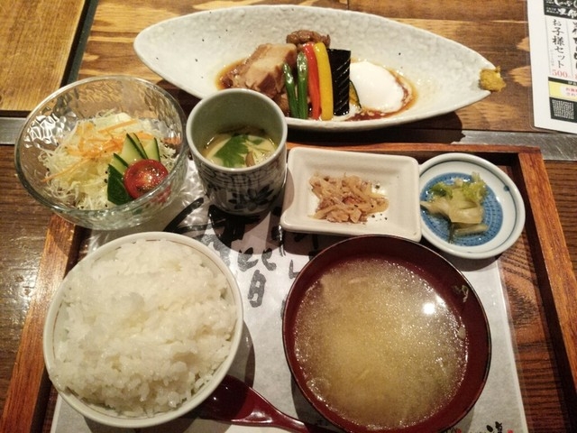 ボリュームあります_黒豚百寛 くろぶたひゃっかん
