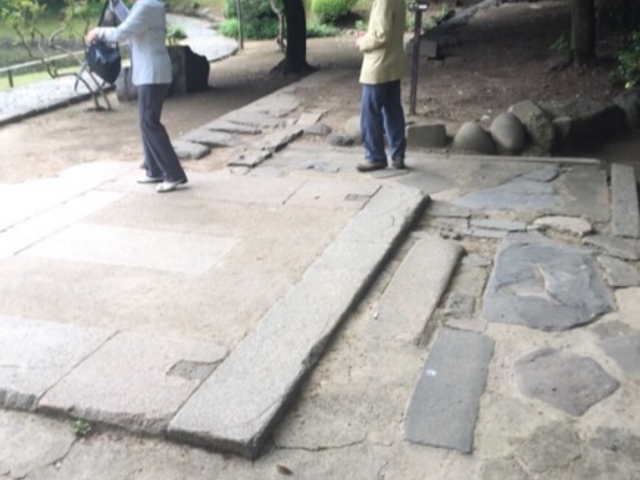 この場所にありました。_唐門