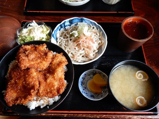 おろしそばとソースかつ丼のセット_越前そば処 勝食