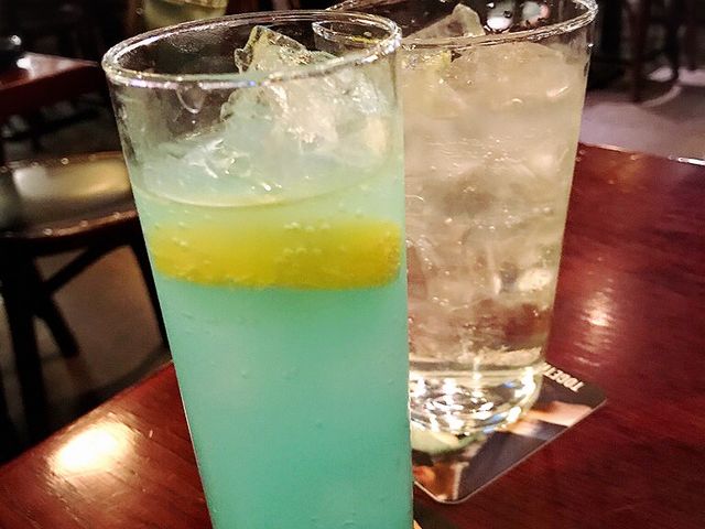 (写真奥)ジャンボにするとお得!_HUB なんばダ・オーレ店