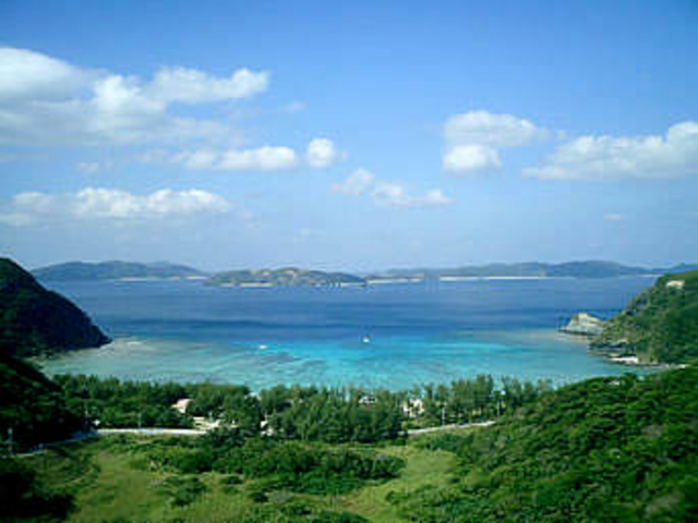 絶景_渡嘉志久ビーチ