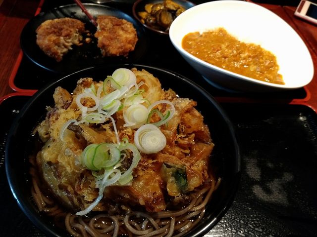 カレーとそば_よもだそば・日本橋店