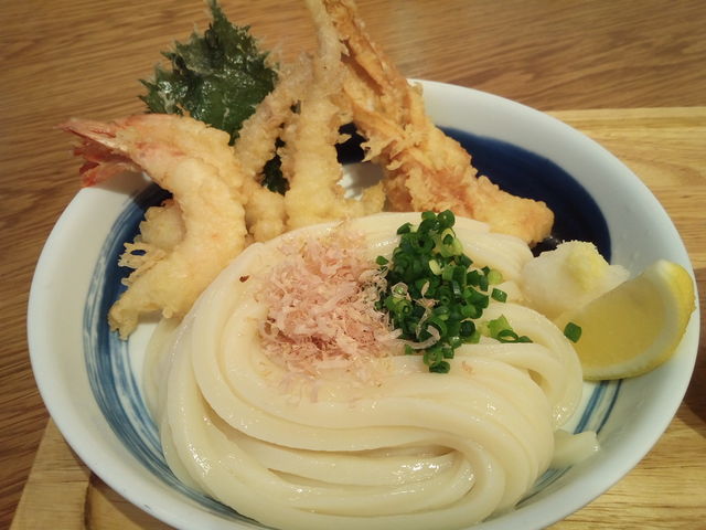 海鮮天ぷらうどん_讃岐うどん 志成