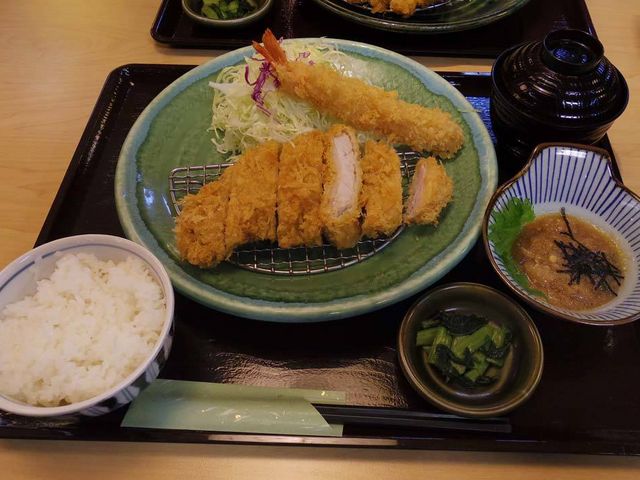 ロースカツ定食(中)_とんかつ処倉敷浜田屋